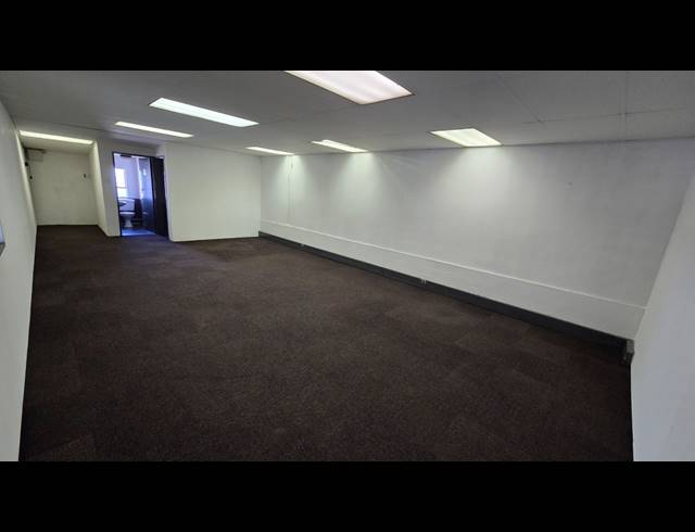 449M² WAREHOUSE TO LET IN RUSTIVIA